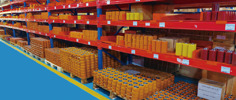 كيفية اختيار العجلات المناسبة للأرضيات الخشنة