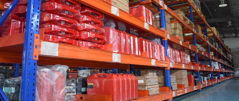 لماذا تتفوق بطاريات الليثيوم في بيئات مستودعات التجميد؟